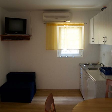 Apartment Viveniti Klenovica Εξωτερικό φωτογραφία