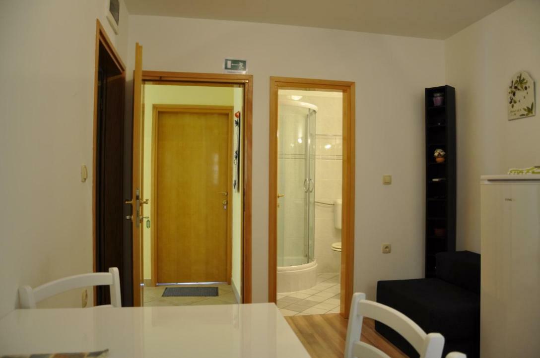 Apartment Viveniti Klenovica Εξωτερικό φωτογραφία